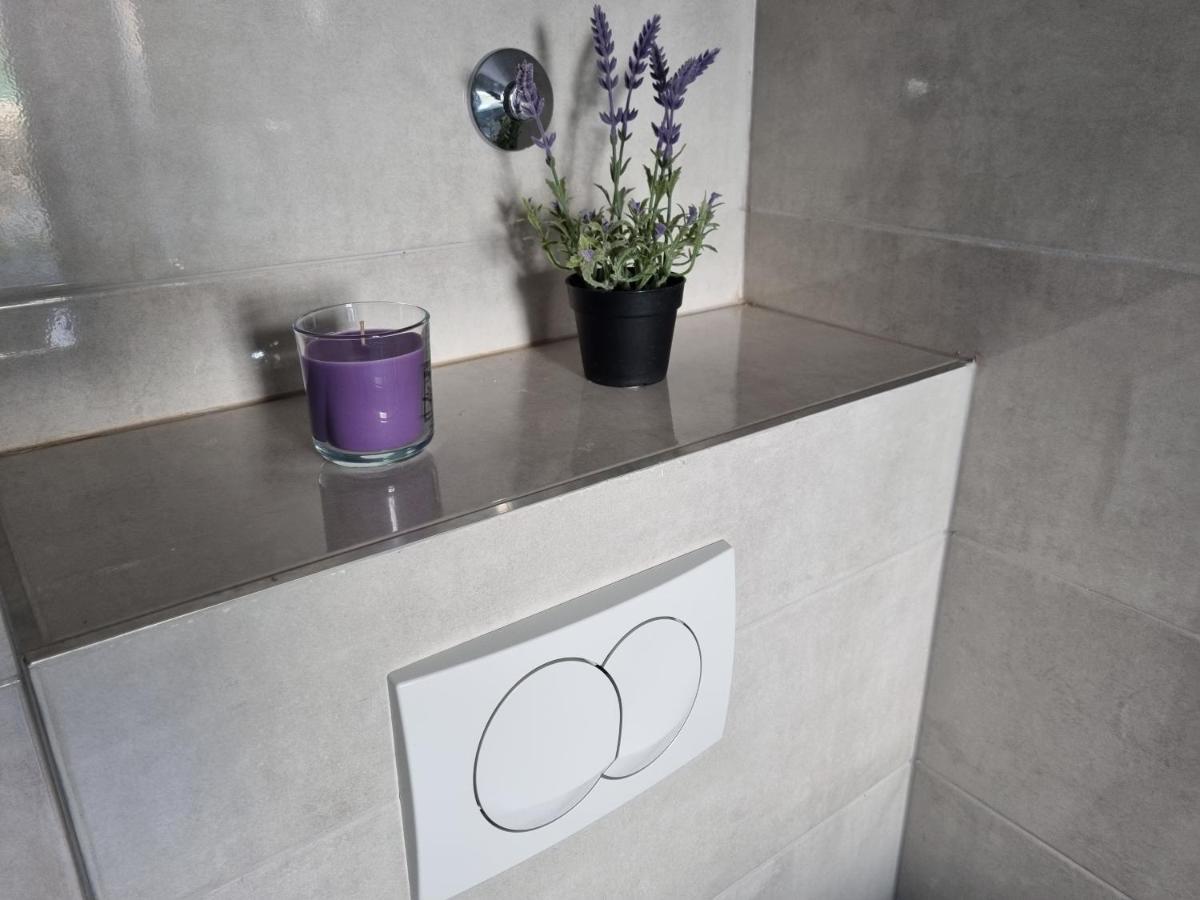 Apartment Nena In Dalmatia