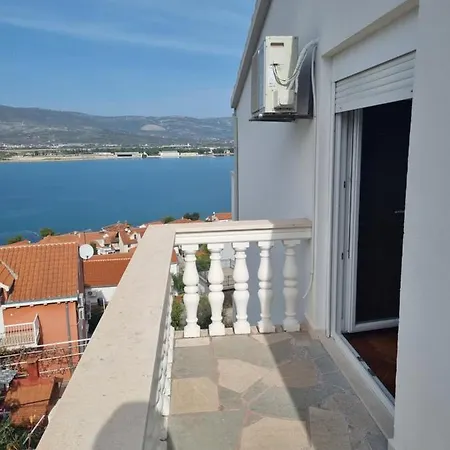 Villa Nena In Central Dalmatia Trogir Exterior photo